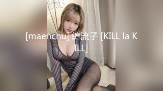 鸭哥寻欢约了个黑衣少妇玩3P，摸奶扣逼一前一后边口边后入，上位骑乘猛操非常刺激